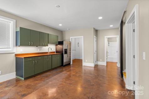 50 Greeley Street Asheville NC 28806