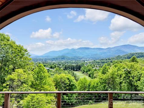 149 Cardinal Lane Waynesville NC 28786