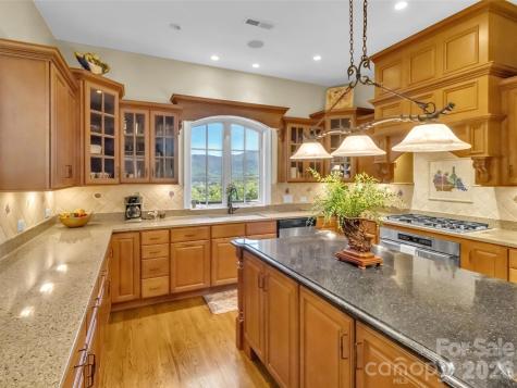 149 Cardinal Lane Waynesville NC 28786