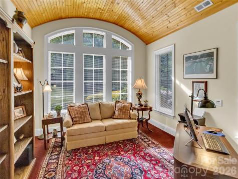 149 Cardinal Lane Waynesville NC 28786