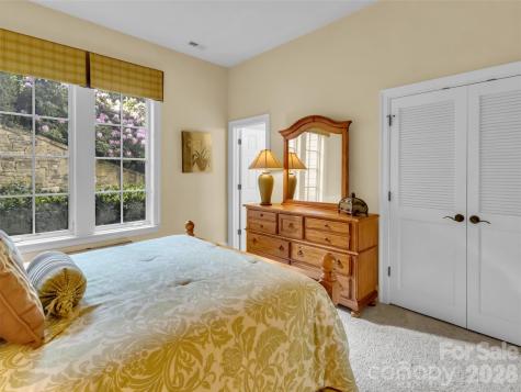 149 Cardinal Lane Waynesville NC 28786