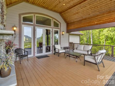 149 Cardinal Lane Waynesville NC 28786