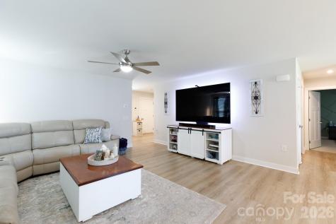 329 Damask Drive Lancaster SC 29720