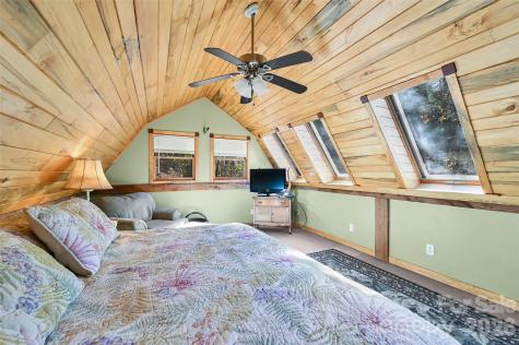 24 Wood Lake Drive Fairview NC 28730