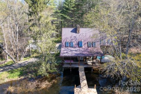 24 Wood Lake Drive Fairview NC 28730