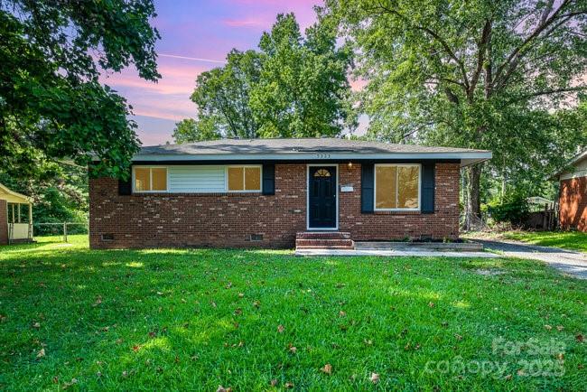 5323 Snow White Lane Charlotte NC 28213