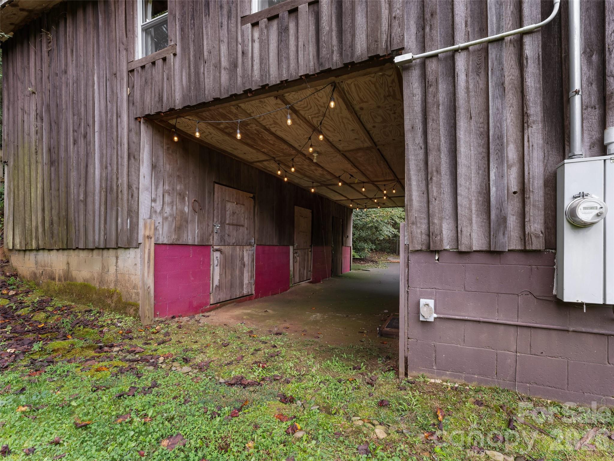 645 W Fork Creek Road Saluda NC 28773