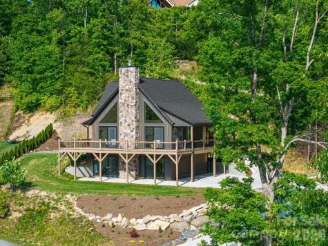 96 Crystal Lake Drive Hendersonville NC 28739