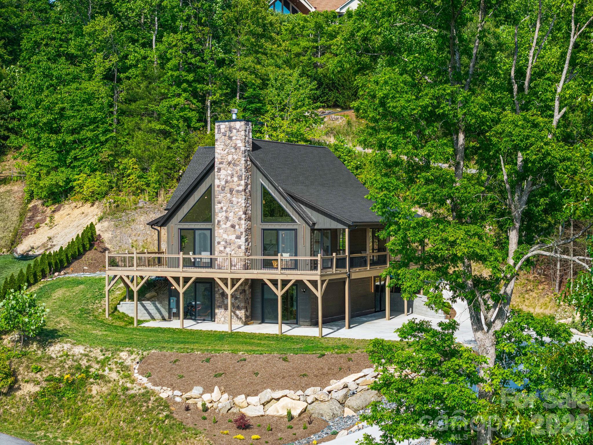 96 Crystal Lake Drive Hendersonville NC 28739