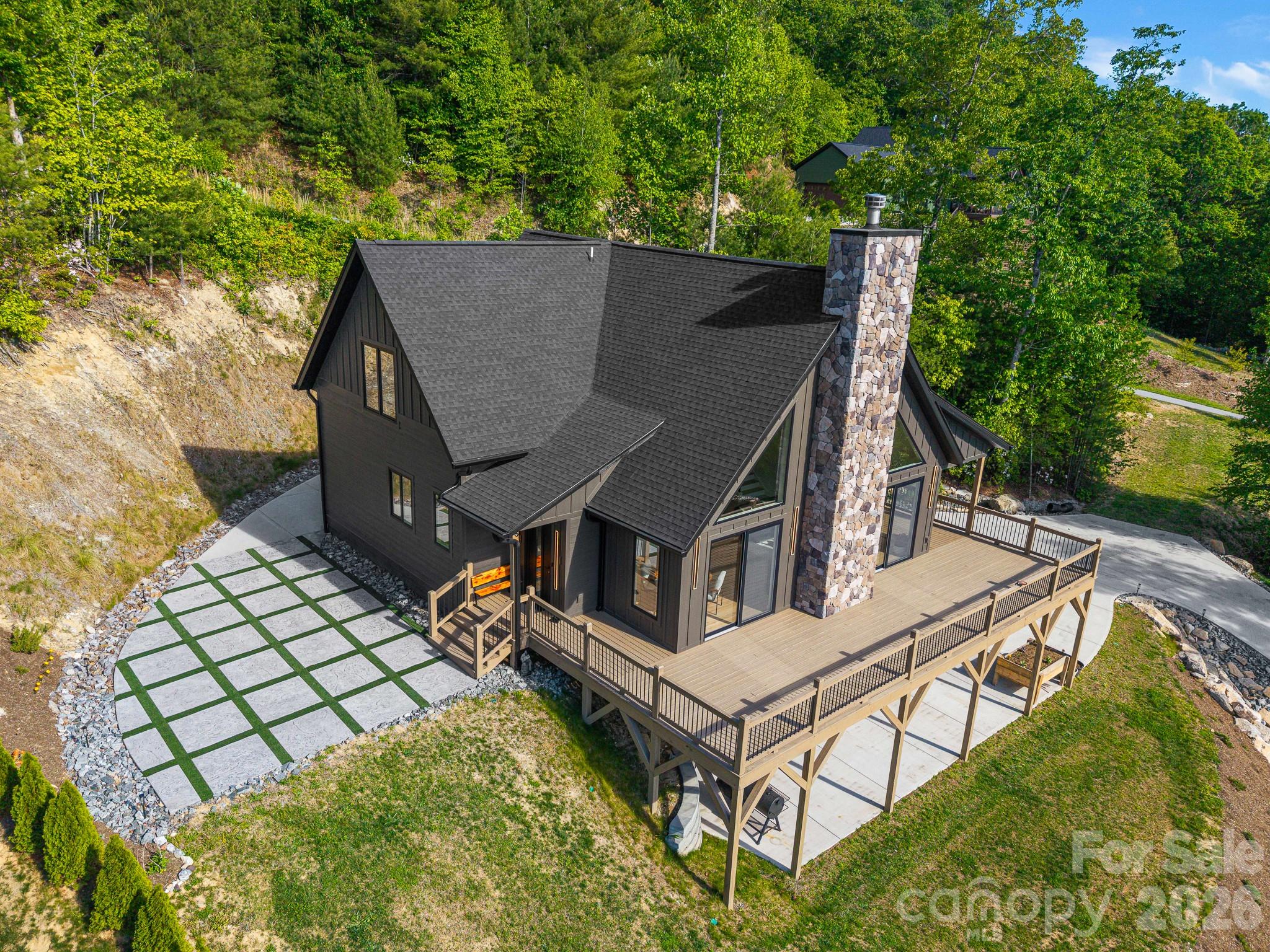 96 Crystal Lake Drive Hendersonville NC 28739