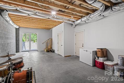 96 Crystal Lake Drive Hendersonville NC 28739