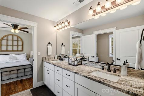 21 Wood Path Lane Arden NC 28704