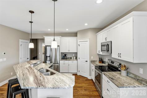 21 Wood Path Lane Arden NC 28704