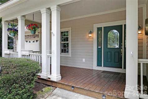 16 Uloque Court Brevard NC 28712