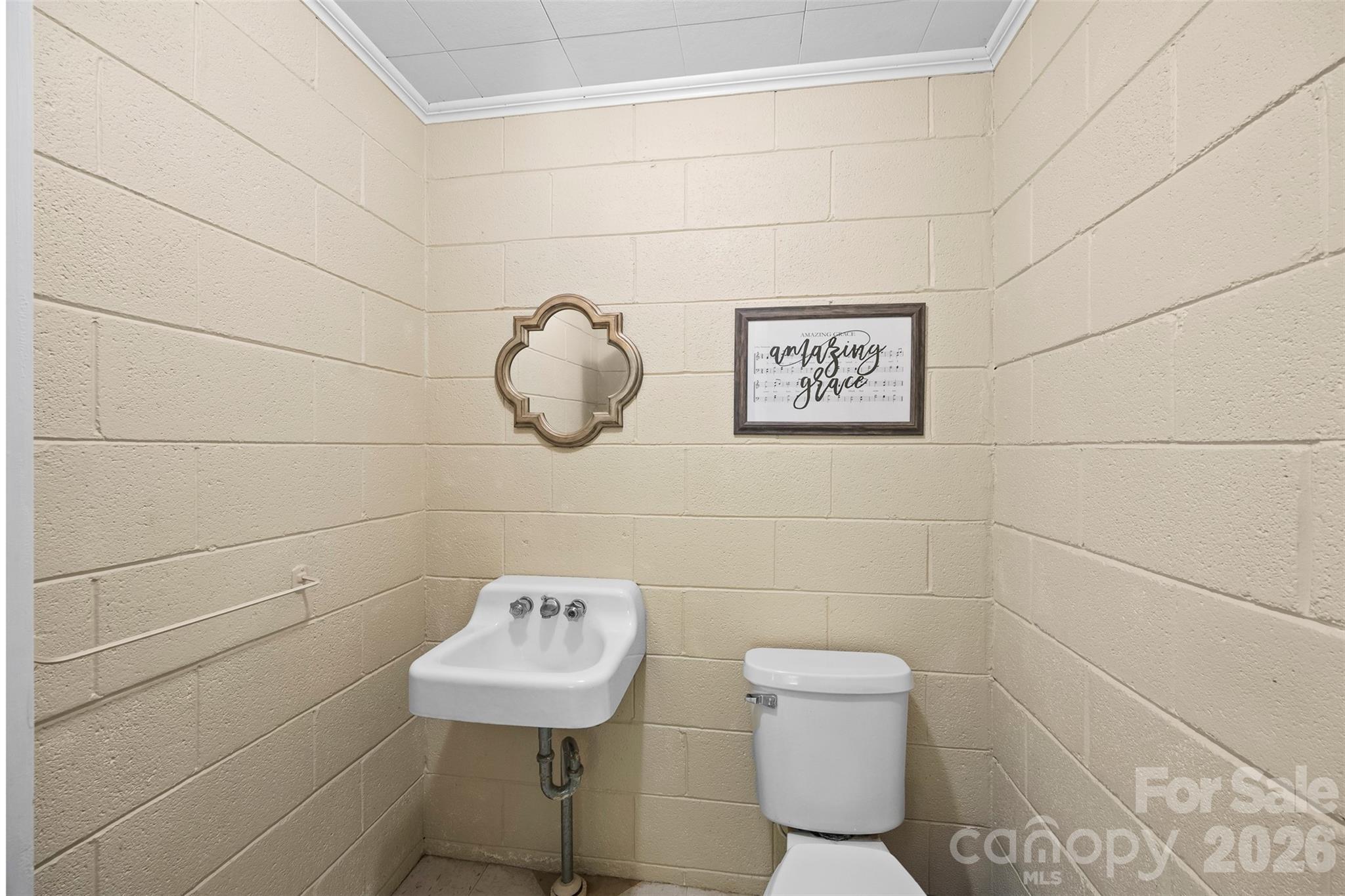 208 S Dixie Street Cherryville NC 28021