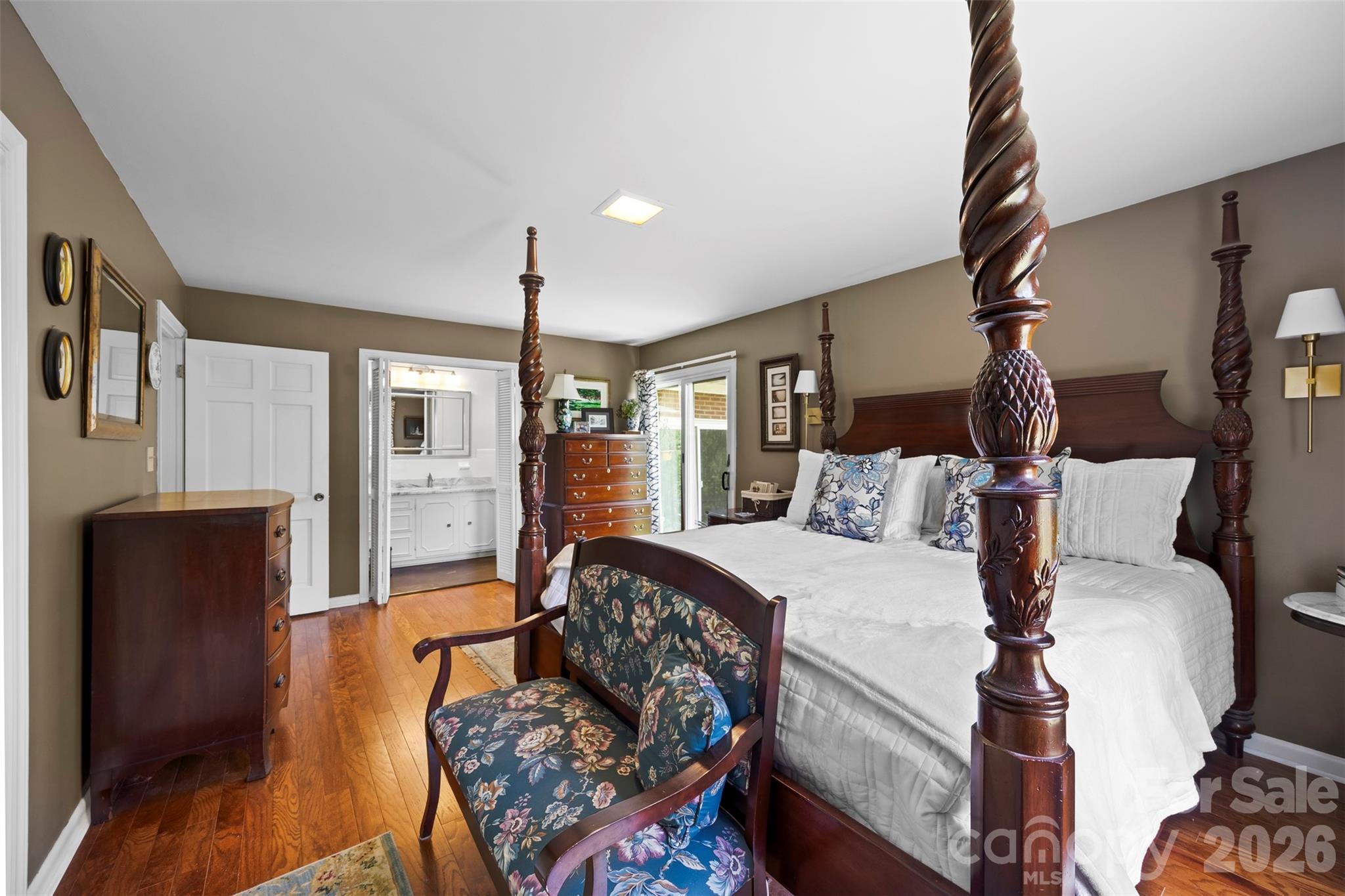 208 S Dixie Street Cherryville NC 28021