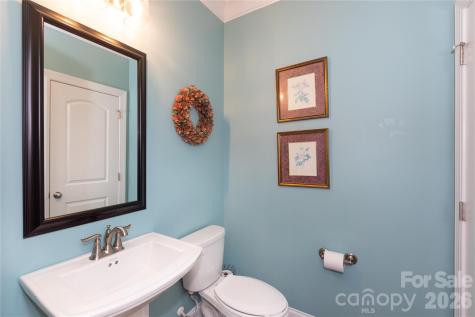 10861 Parkhall Drive Harrisburg NC 28075