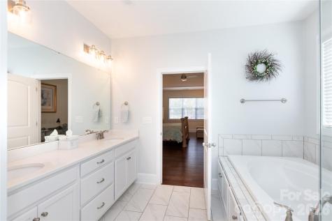 10861 Parkhall Drive Harrisburg NC 28075