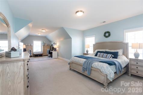 10861 Parkhall Drive Harrisburg NC 28075