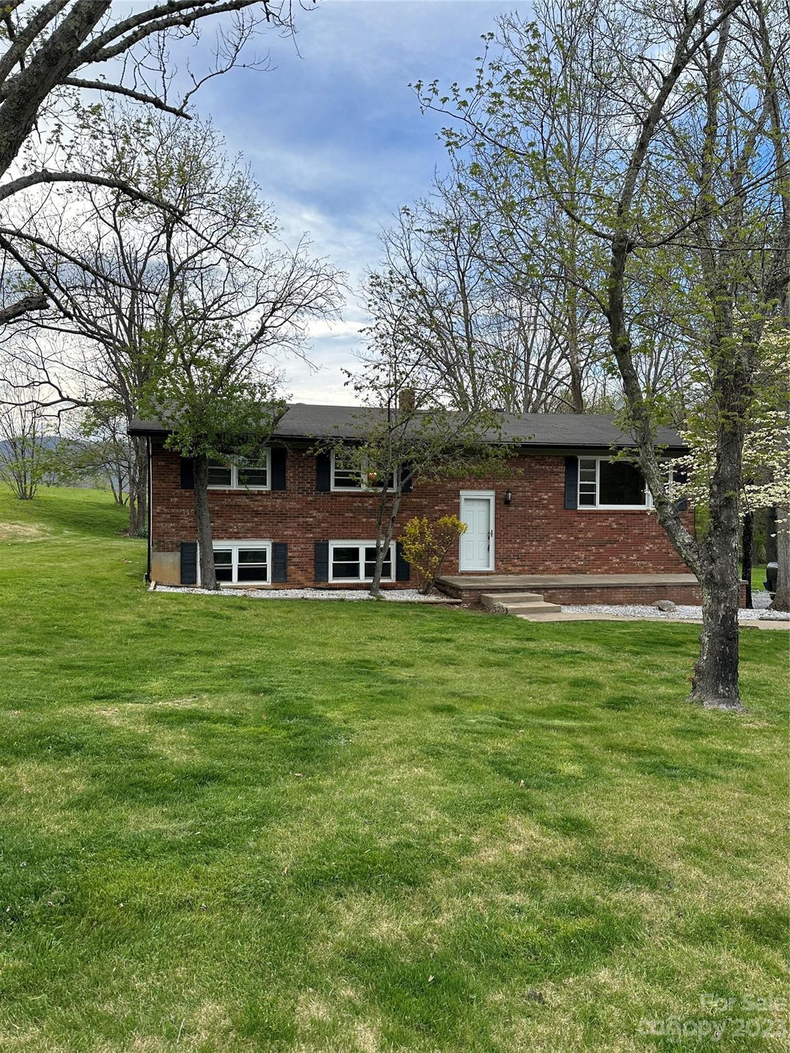 325 Hidden Valley Circle Canton NC 28716