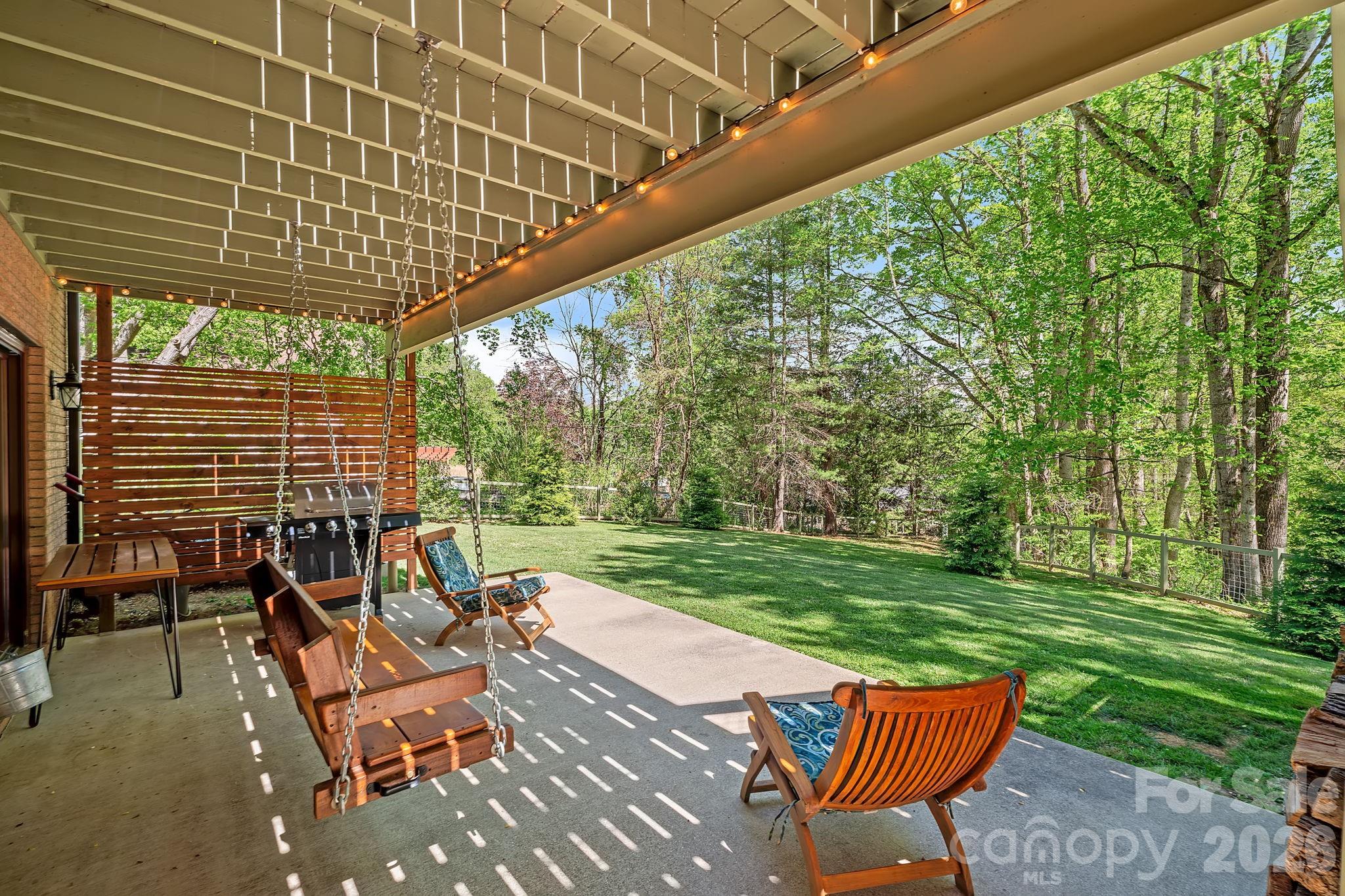 52 Mark Twain Road Asheville NC 28805