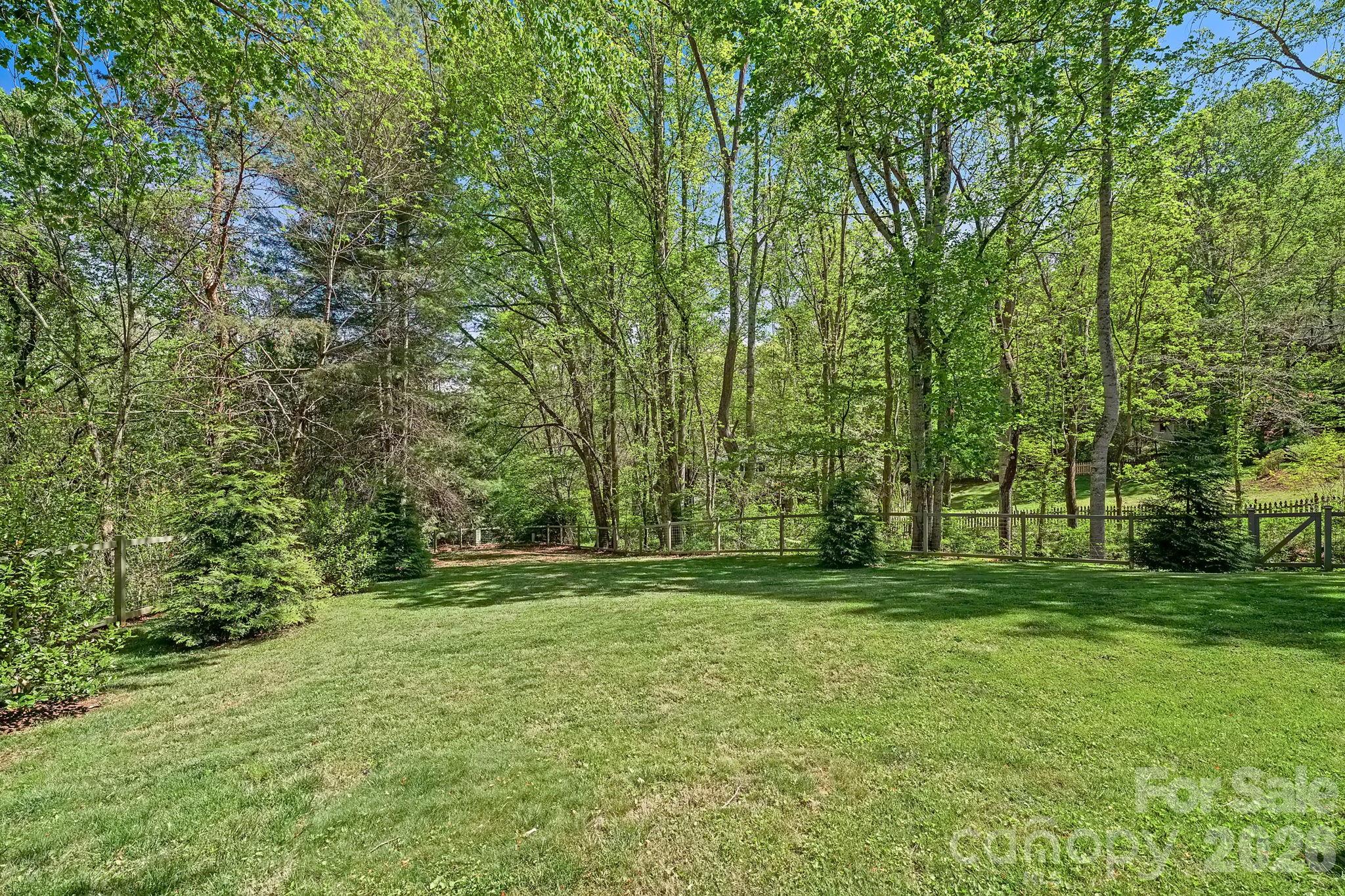 52 Mark Twain Road Asheville NC 28805