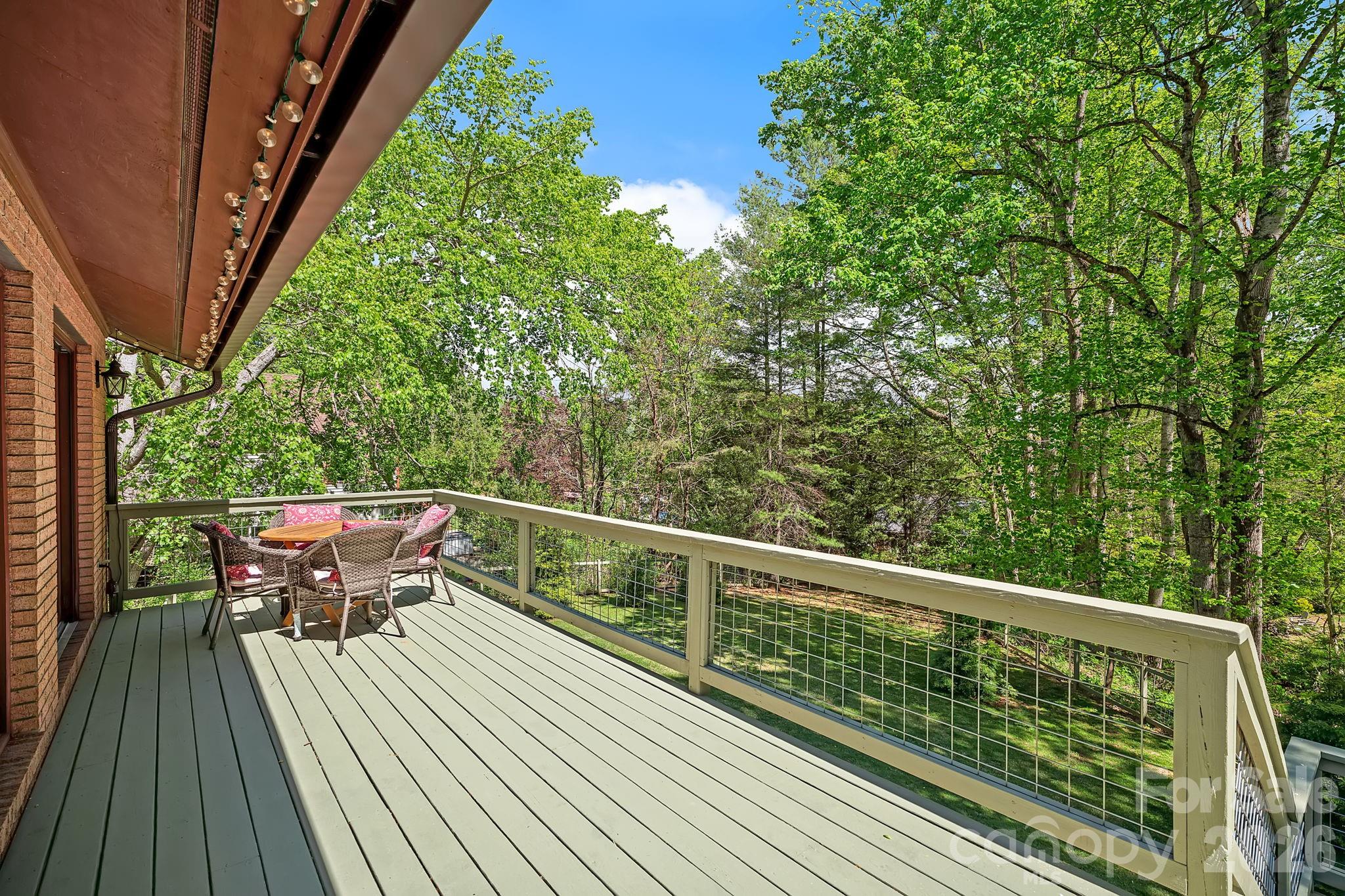 52 Mark Twain Road Asheville NC 28805
