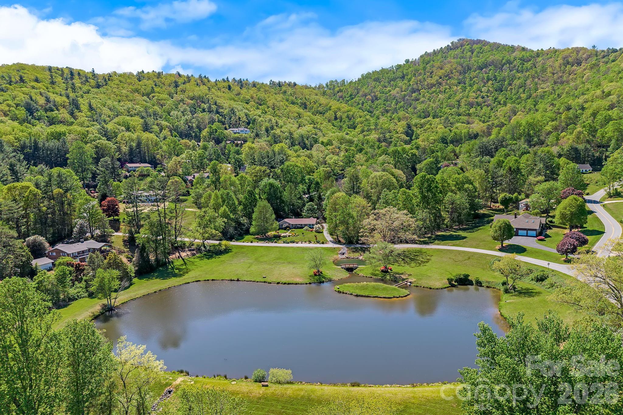 52 Mark Twain Road Asheville NC 28805