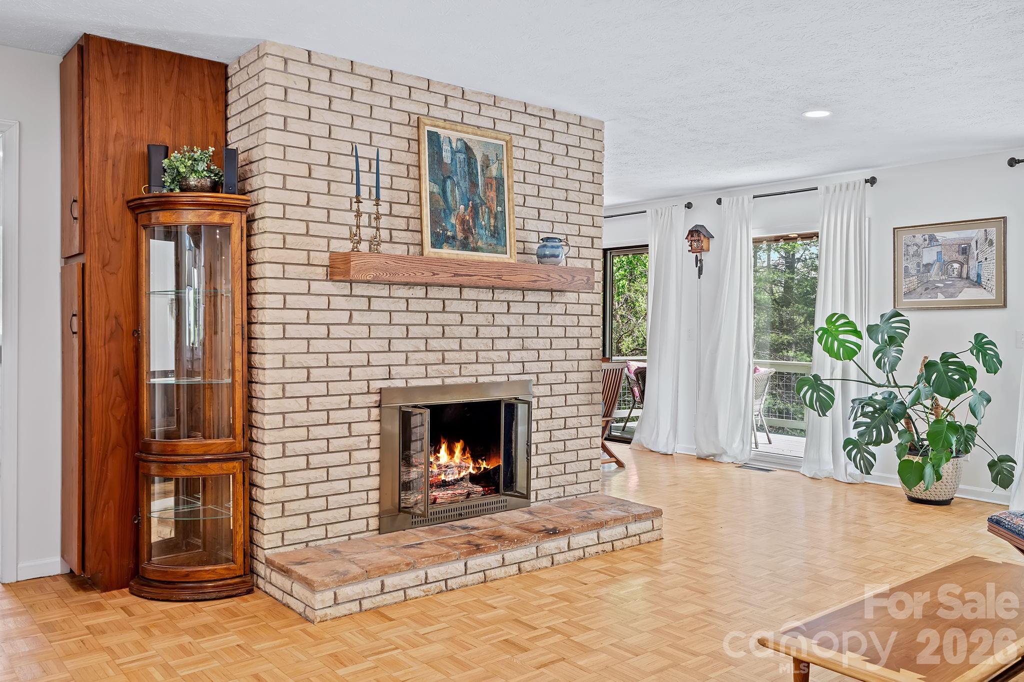 52 Mark Twain Road Asheville NC 28805