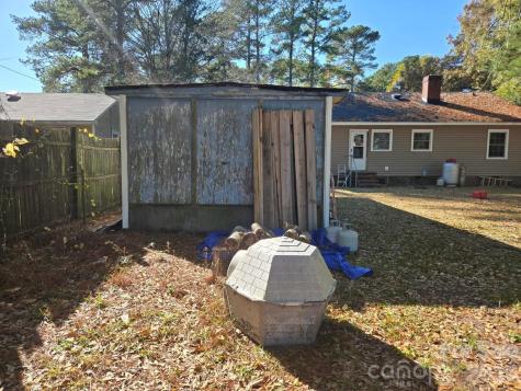1117 Candlewood Drive Kinston NC 28501