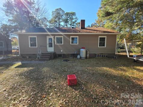 1117 Candlewood Drive Kinston NC 28501
