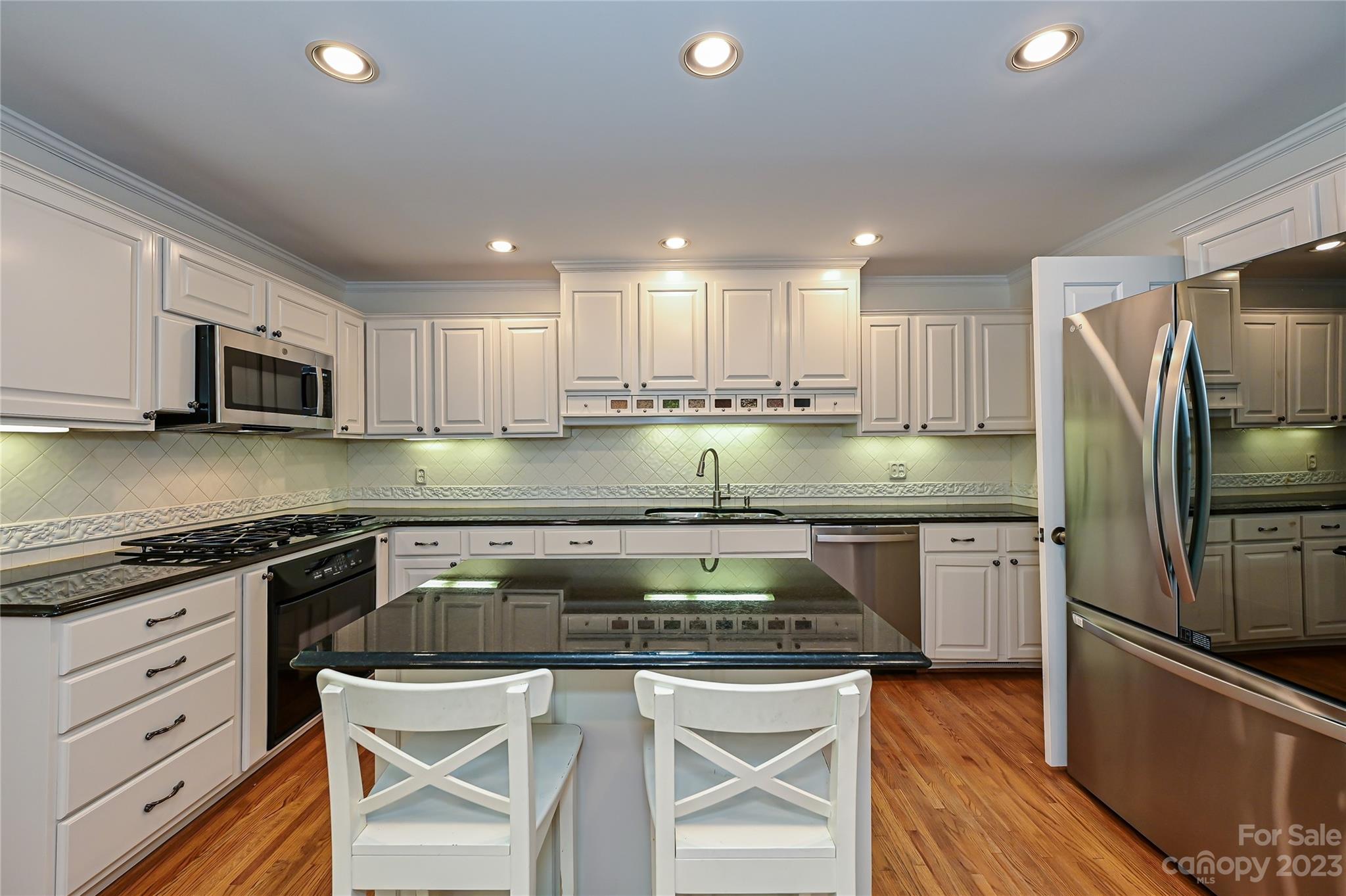2542 Valencia Terrace Charlotte NC 28226