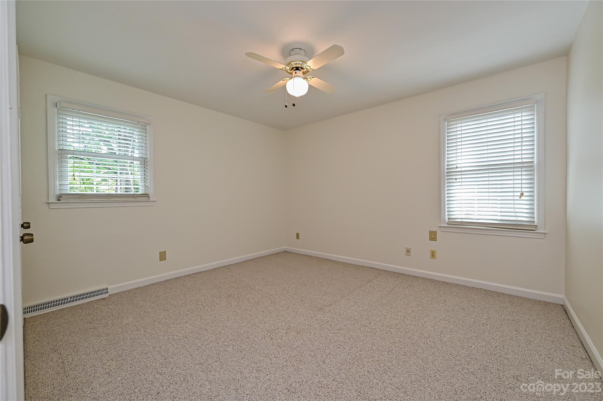2542 Valencia Terrace Charlotte NC 28226