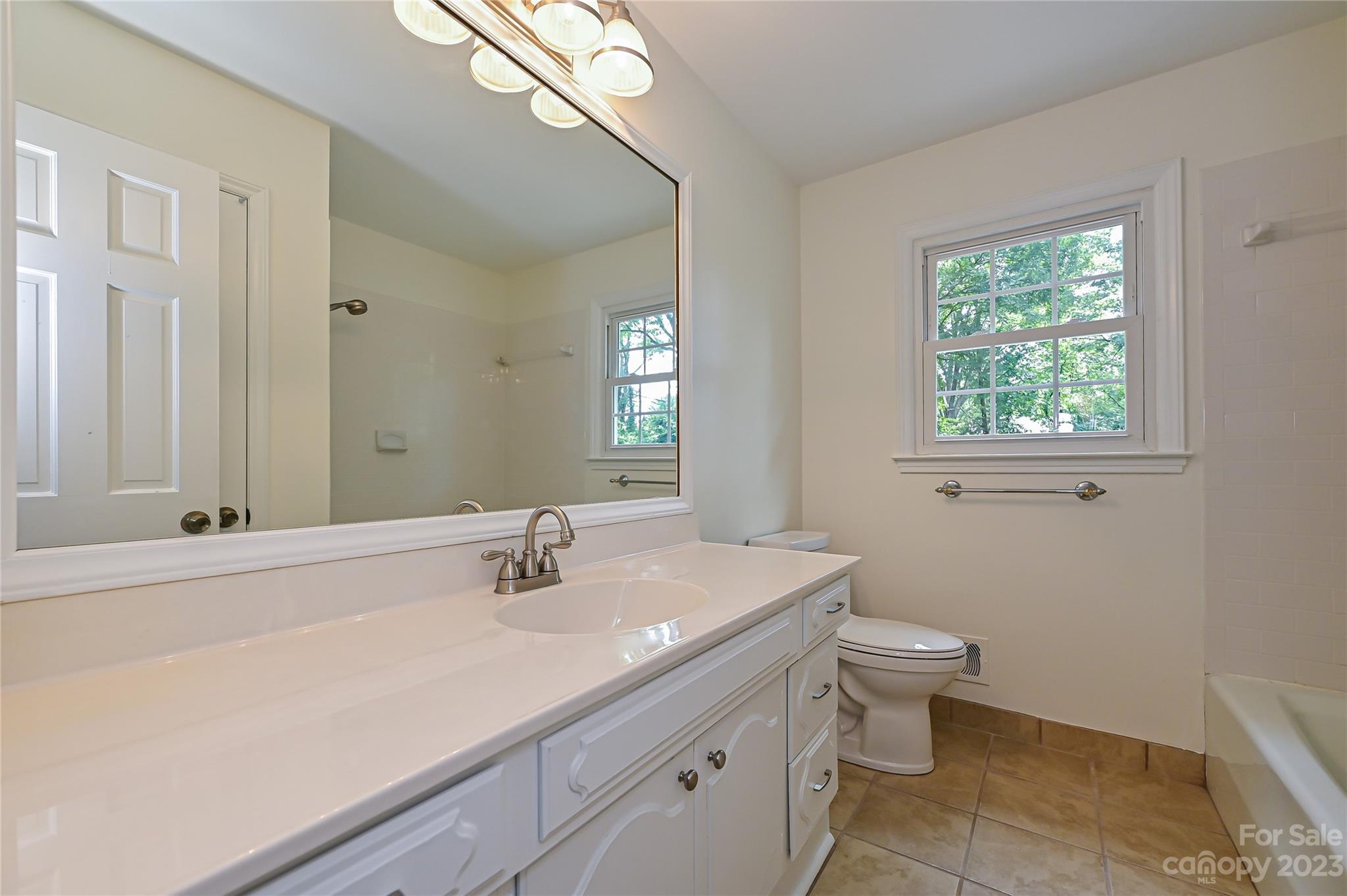 2542 Valencia Terrace Charlotte NC 28226