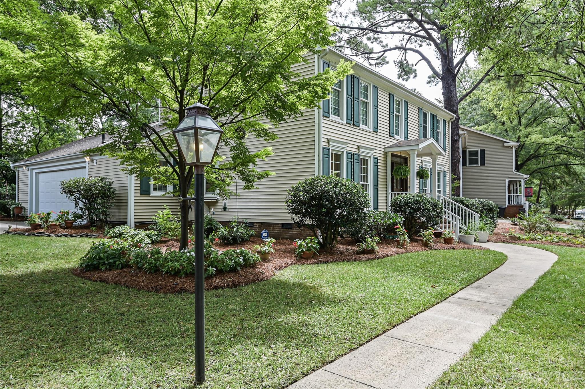 2542 Valencia Terrace Charlotte NC 28226