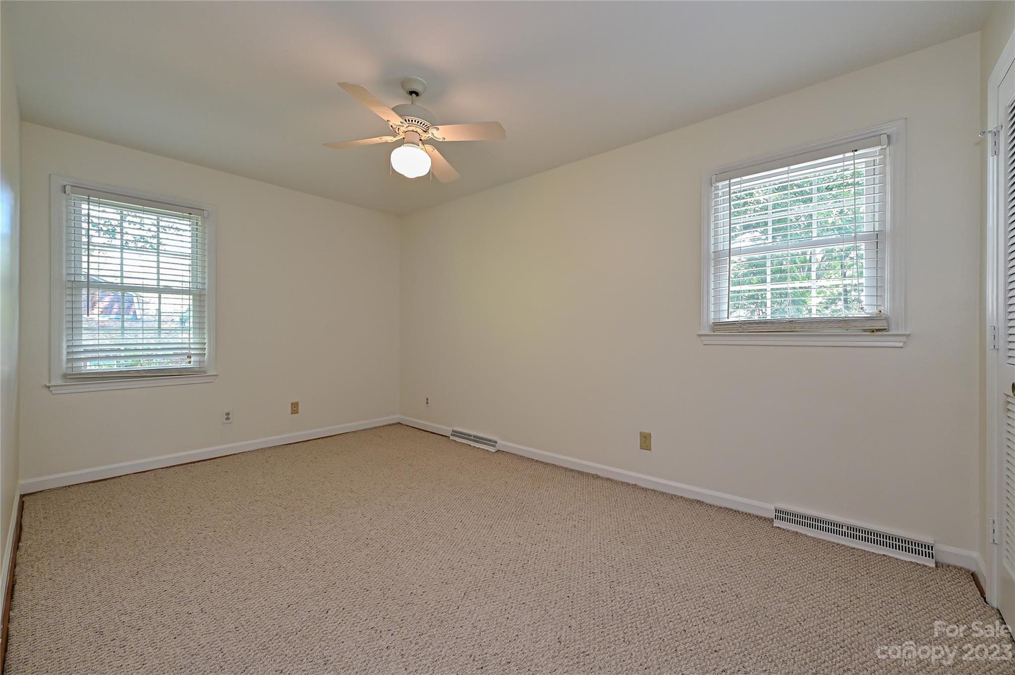 2542 Valencia Terrace Charlotte NC 28226
