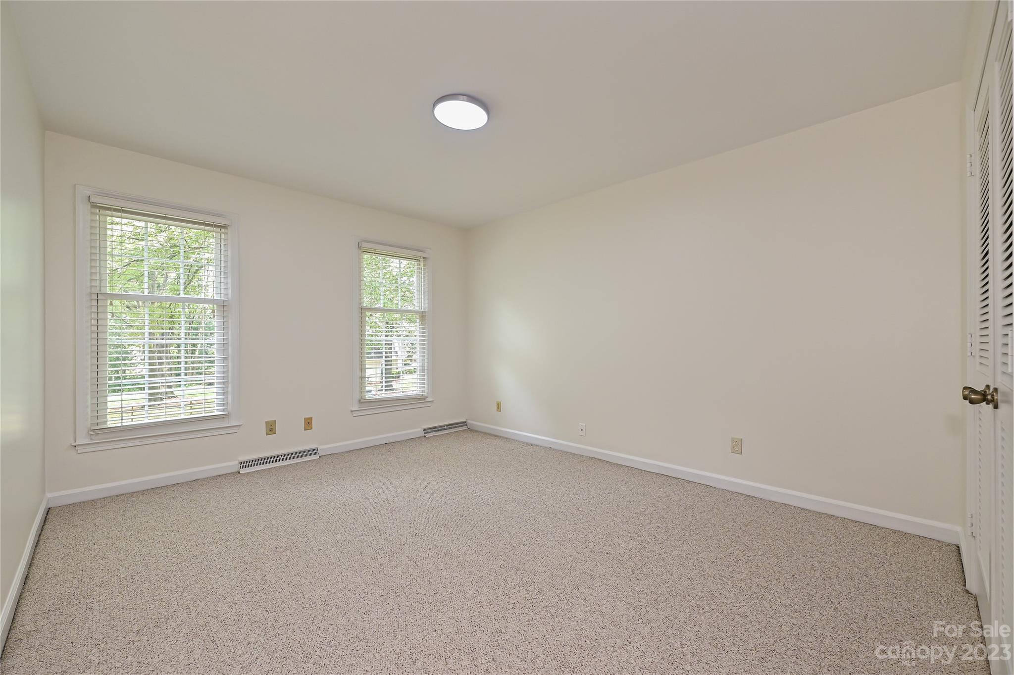 2542 Valencia Terrace Charlotte NC 28226