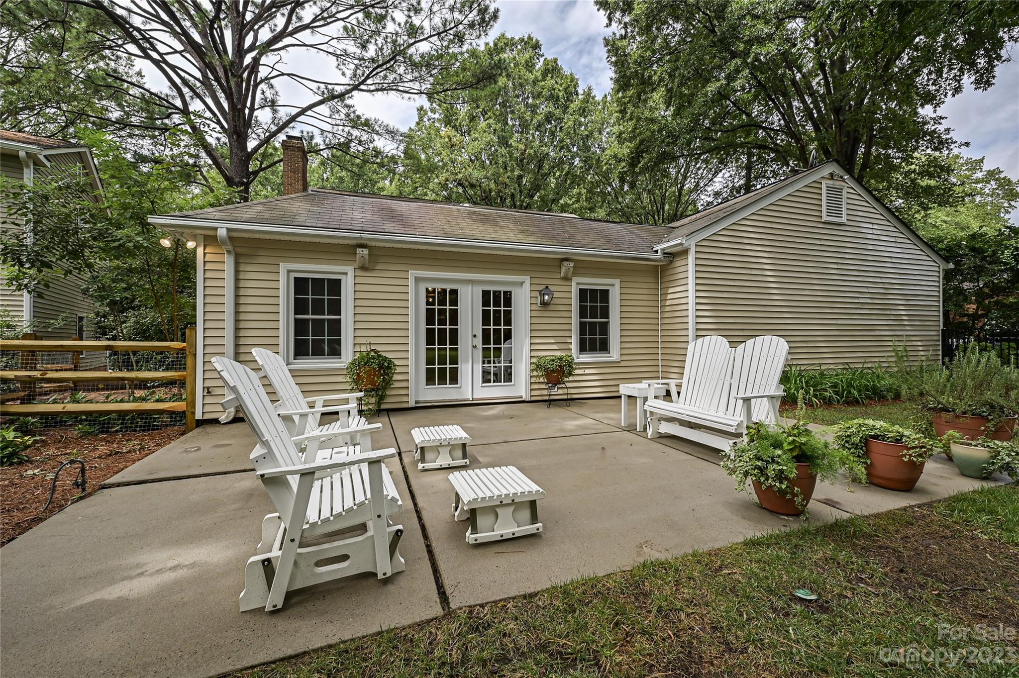 2542 Valencia Terrace Charlotte NC 28226