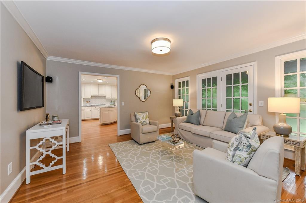 1423 Queens Road W Charlotte NC 28207