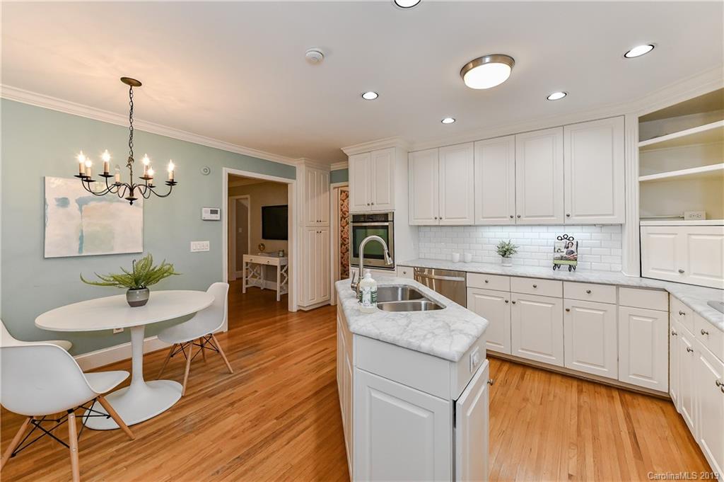 1423 Queens Road W Charlotte NC 28207