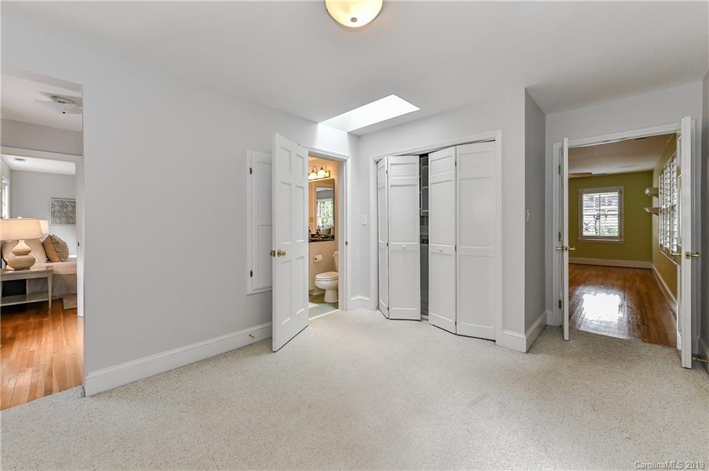 1423 Queens Road W Charlotte NC 28207