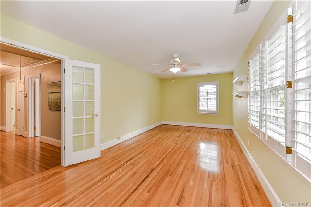 1423 Queens Road W Charlotte NC 28207