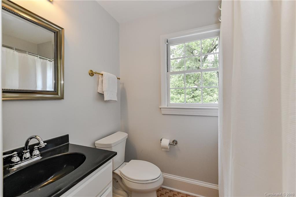 1423 Queens Road W Charlotte NC 28207