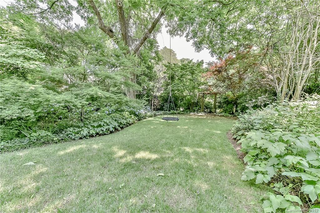 1423 Queens Road W Charlotte NC 28207