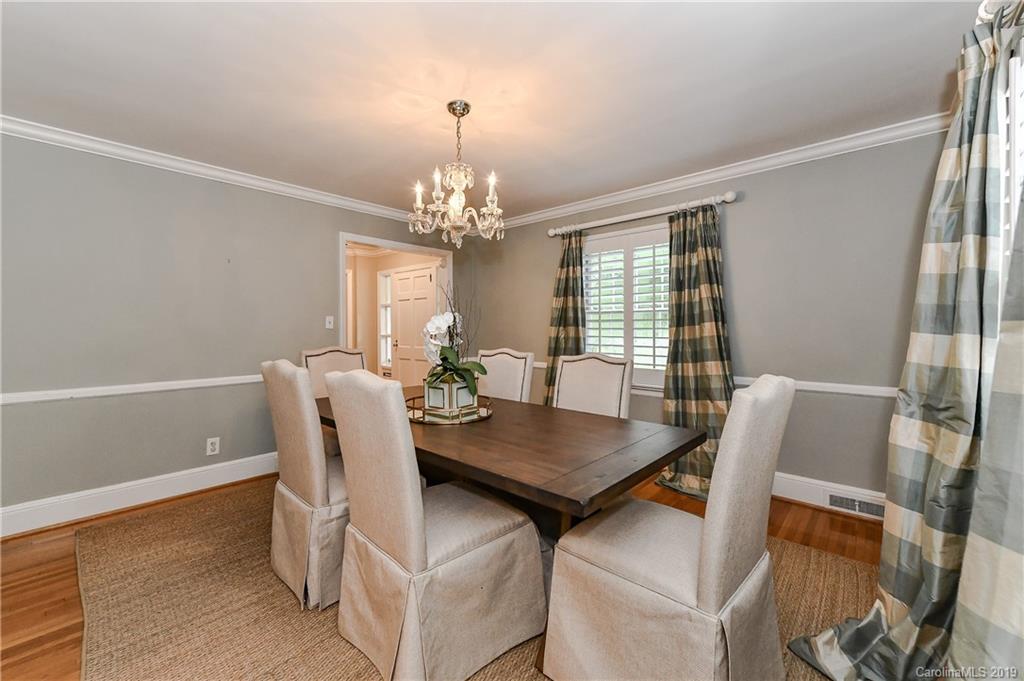 1423 Queens Road W Charlotte NC 28207