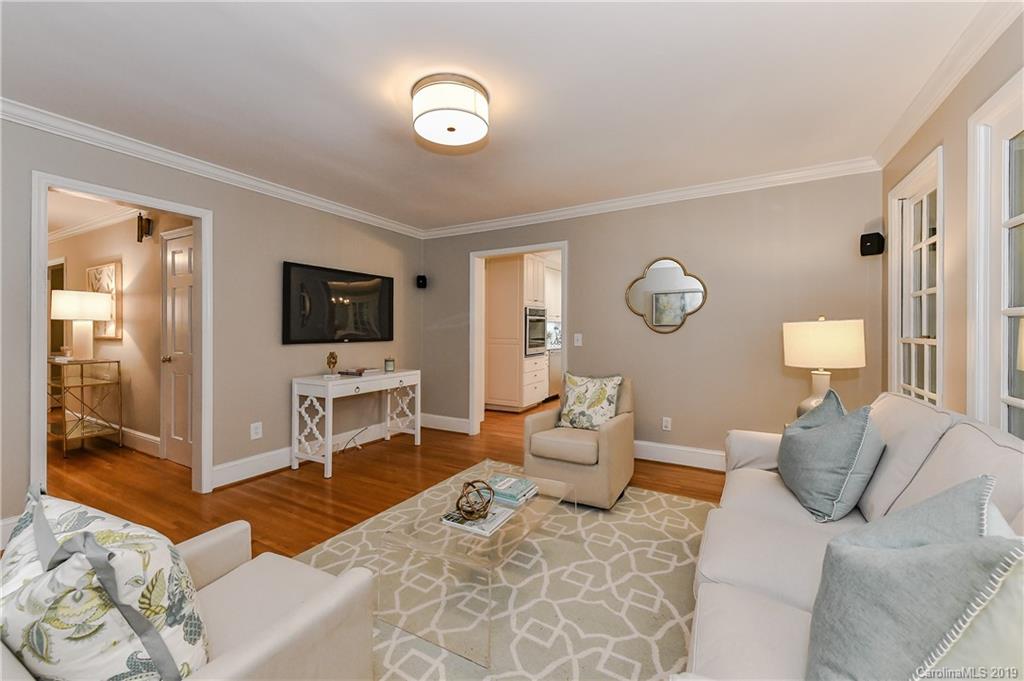 1423 Queens Road W Charlotte NC 28207