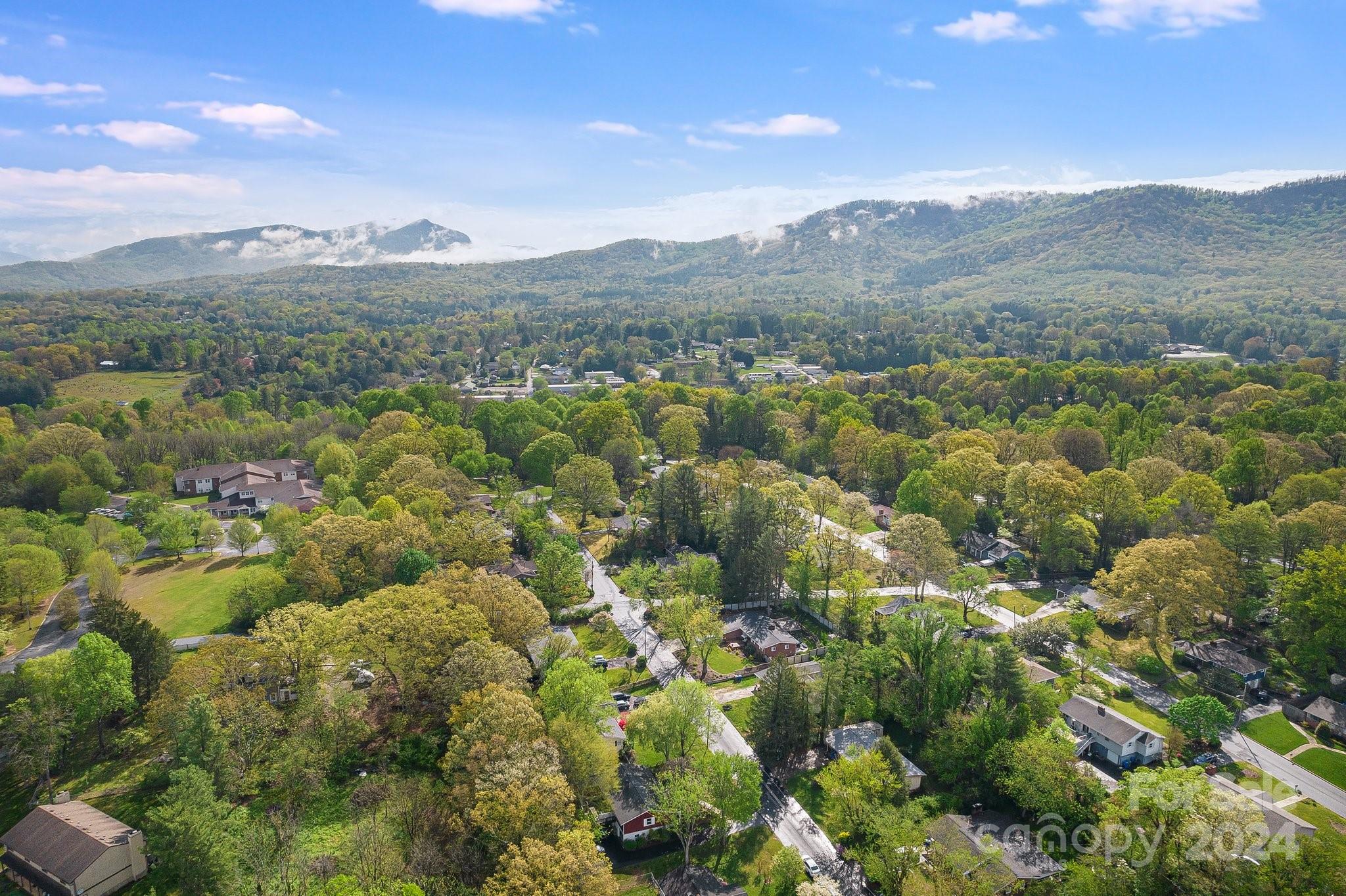 38 Imperial Court Asheville NC 28803