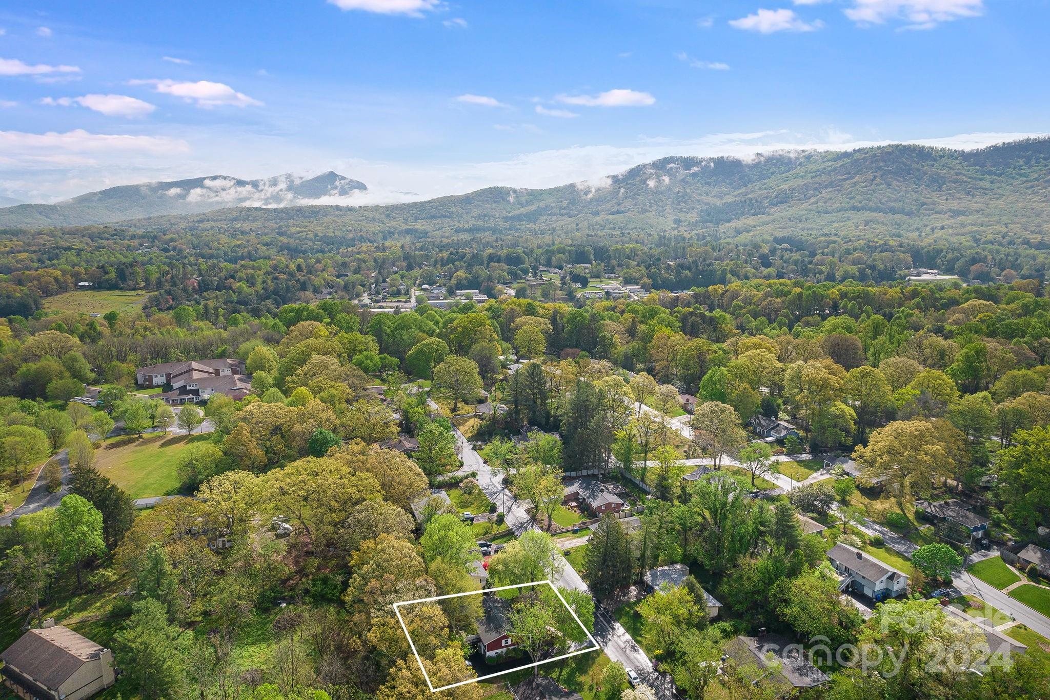 38 Imperial Court Asheville NC 28803