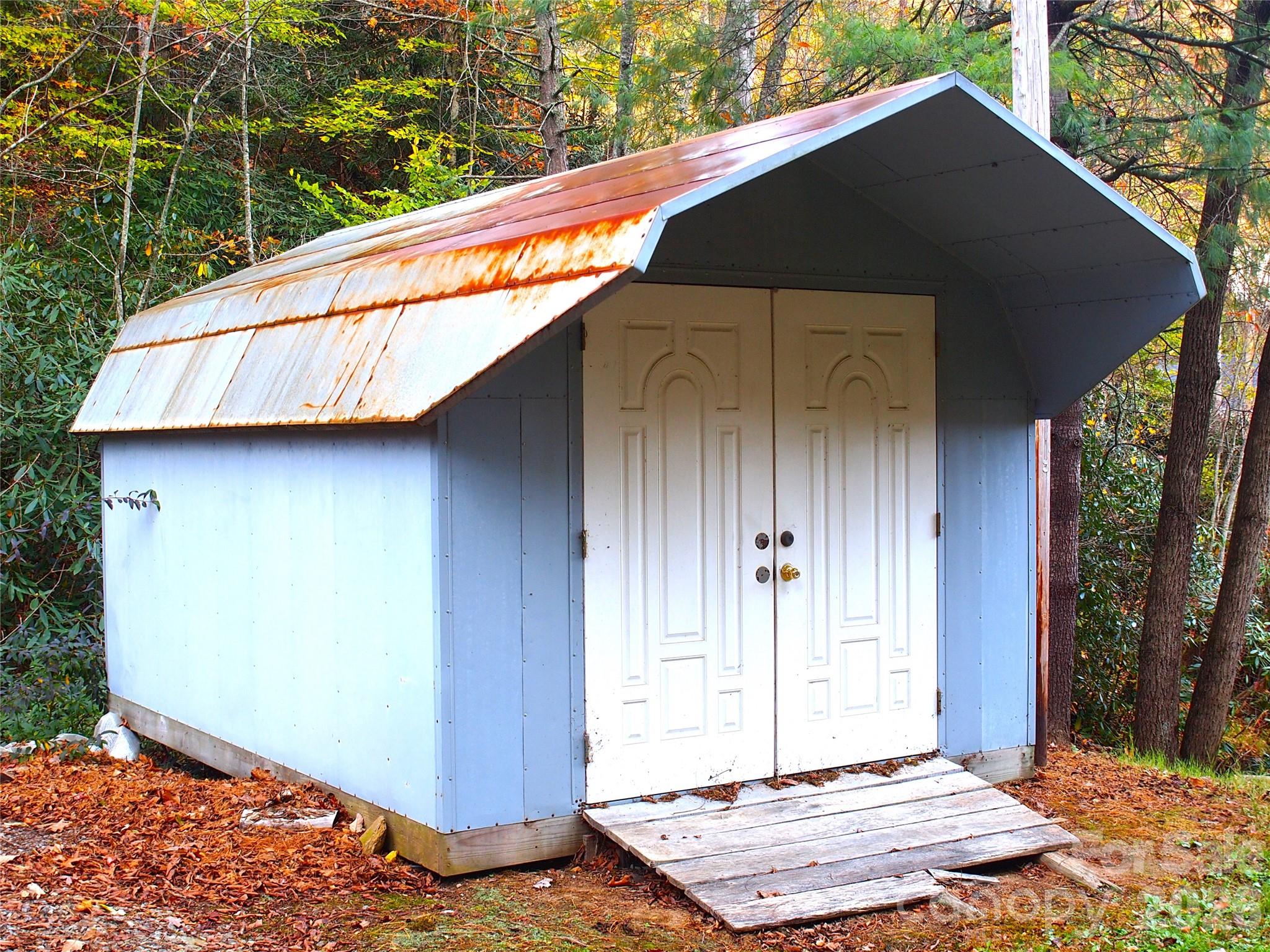9 Smokey Cove Road Canton NC 28716
