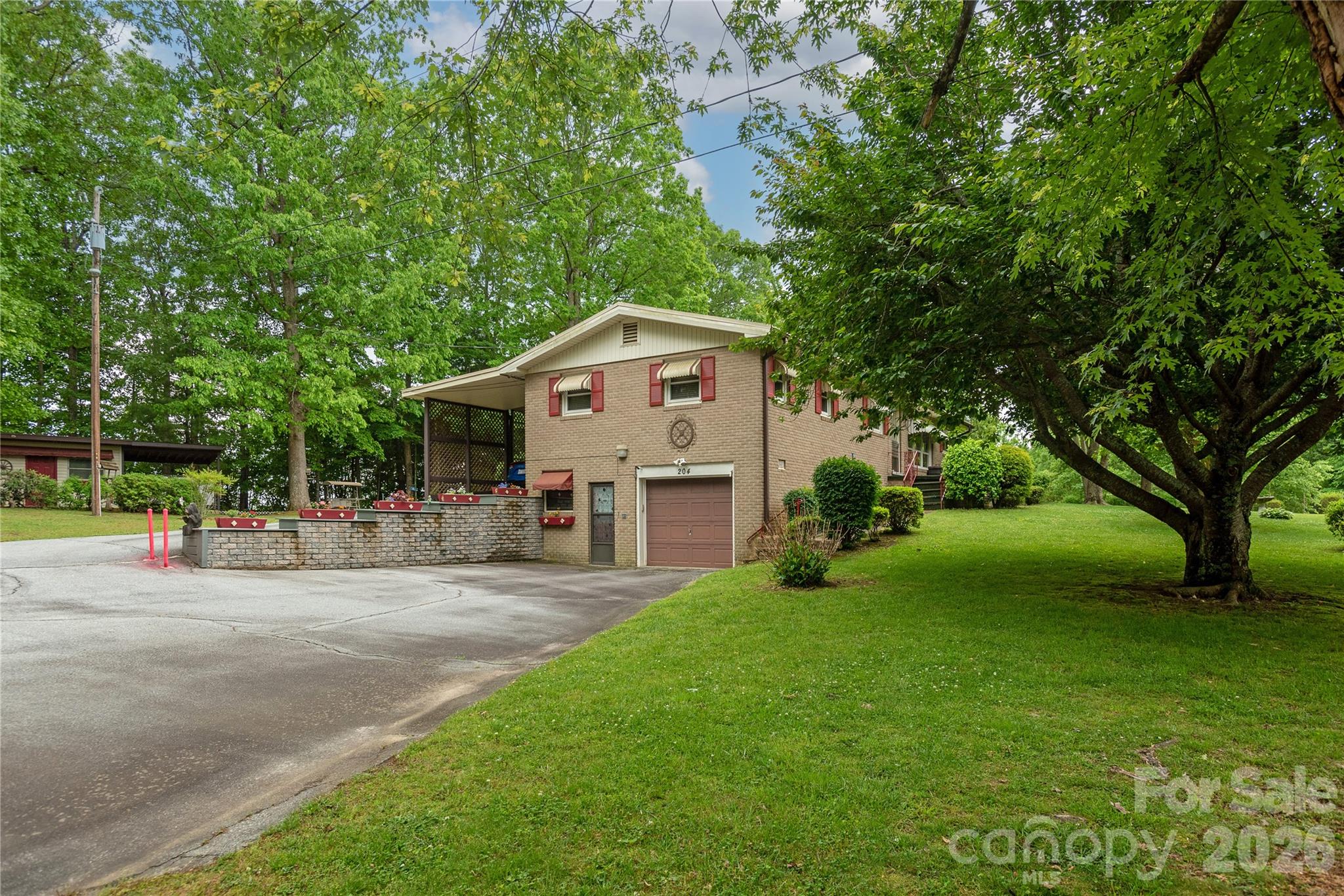 204 Reed Drive Flat Rock NC 28731